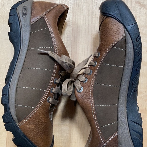 Keen Shoes - Keen Presidio Oxford. Size 9